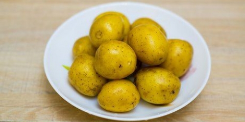 Kartoffelsalat zubereiten